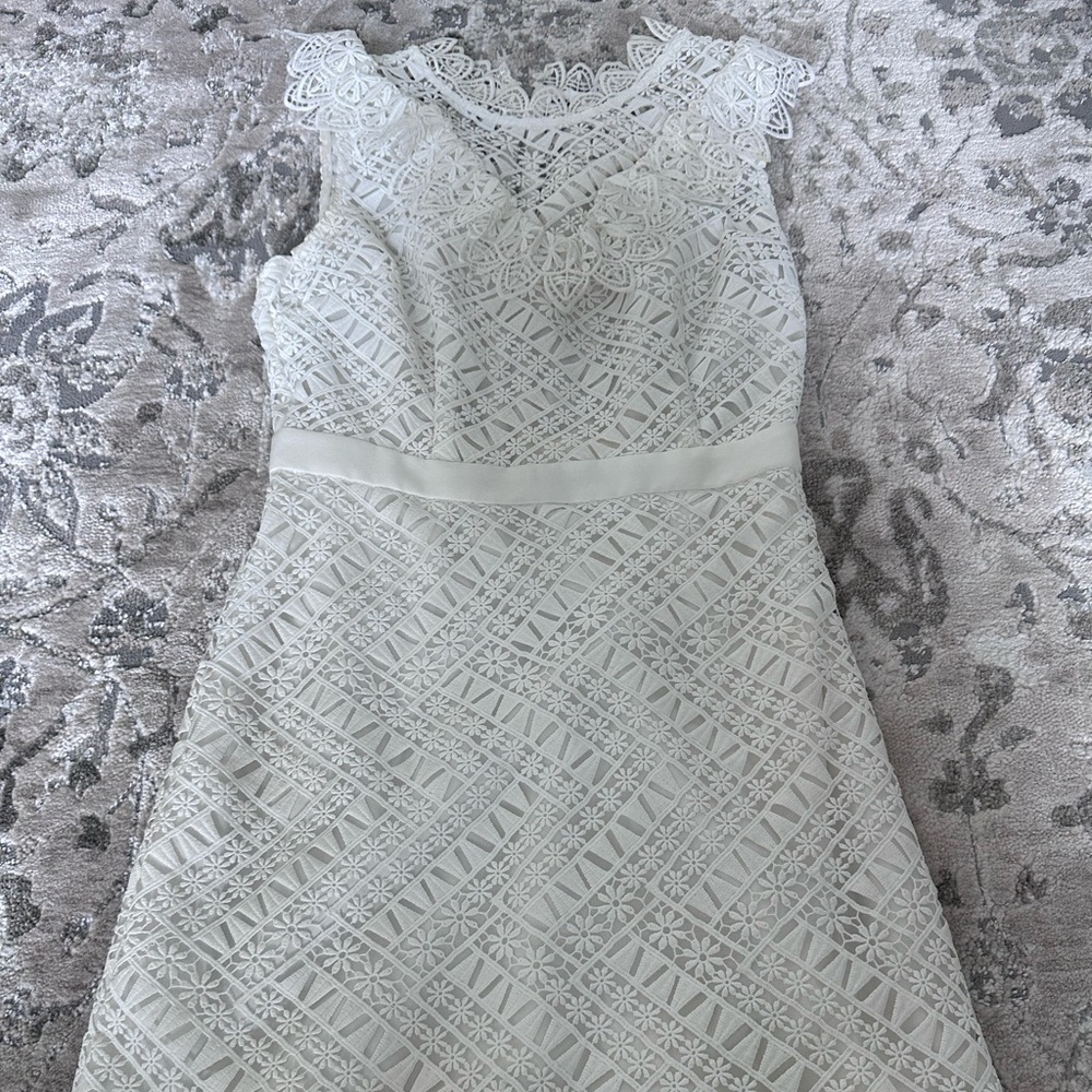 Elegant Lace Dress in Cream